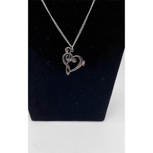 G-Clef and Heart in One Necklace Sliver - Picture 2 of 9